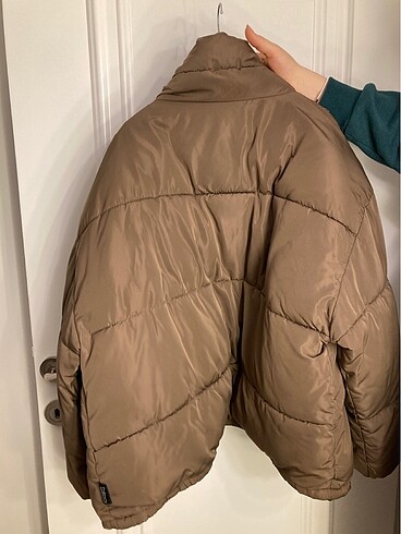 Pull and Bear Şişme mont