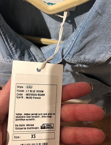 34 Beden Mavi crop denim gömlek