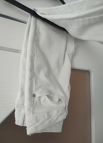 30 Beden beyaz Renk Beyaz pantolon 