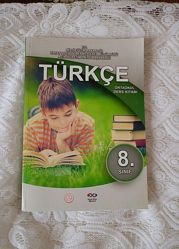 Ortaokul Türkçe kitabı