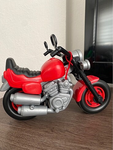  Oyuncak motor