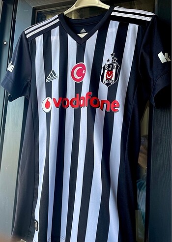 Bektaş kartalyuvası çubuklu forma 3 yıldız
