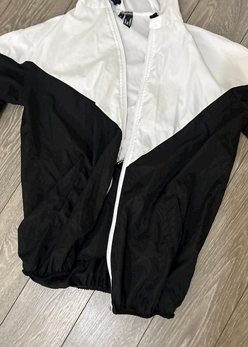 m Beden beyaz Renk Fermuarlı Siyah Beyaz Kadın Spor Ceket