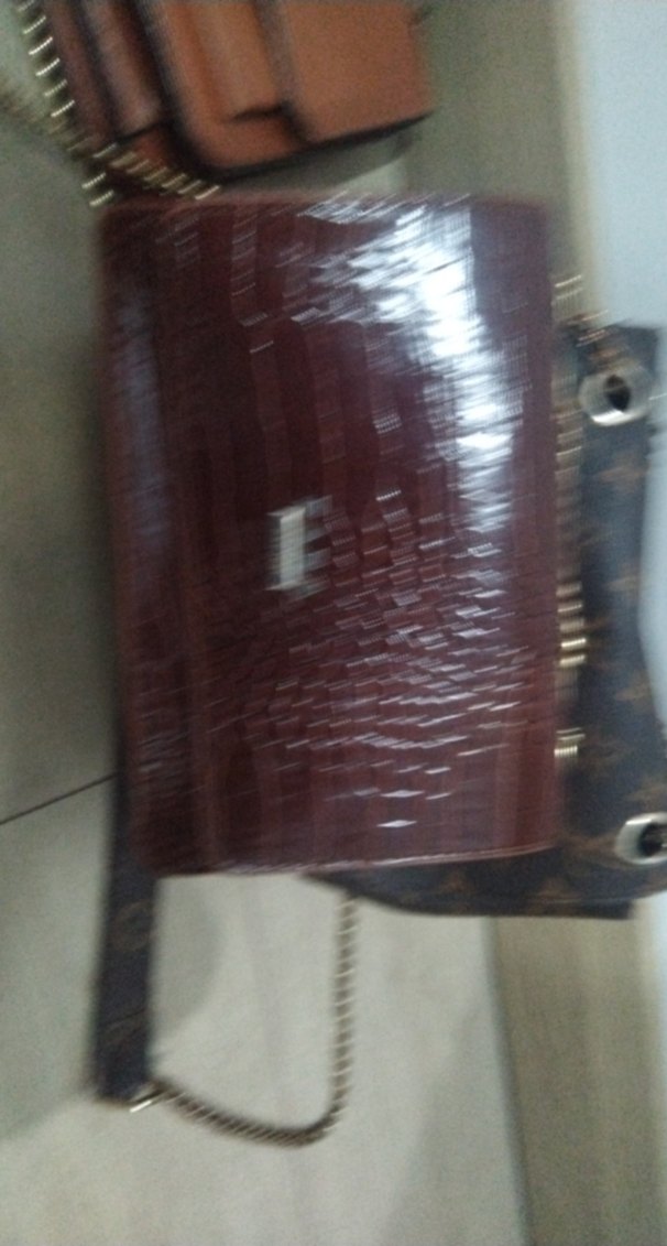 Kahverengi Deri Yılan Desenli Kadın Çanta orjinal degil - Görsel 2