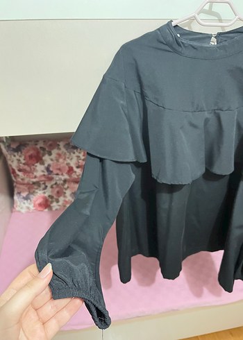Trendyol & Milla Siyah Kadın Uzun Kollu Fırfırlı Bluz