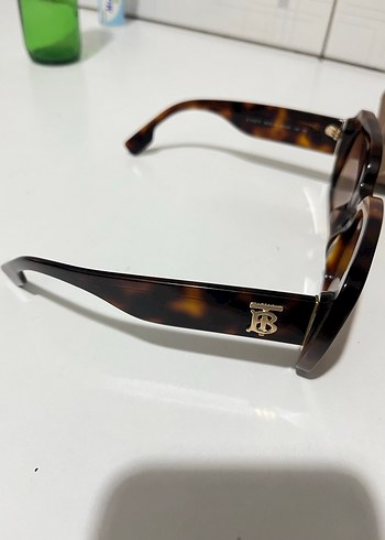 Burbery Leopar Renkli Güneş Gözlüğü - Görsel 2