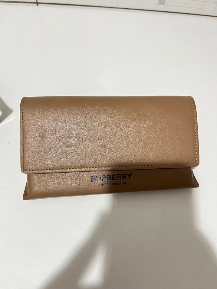 Burbery Leopar Renkli Güneş Gözlüğü - Görsel 3