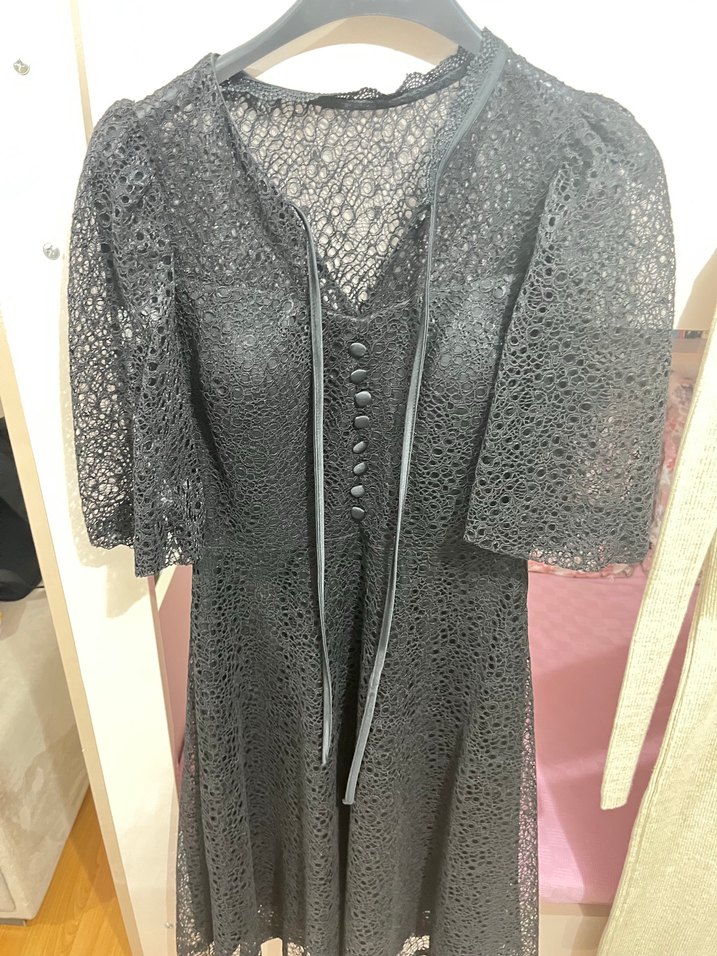 Siyah Dantel Detaylı Midi Elbise - Görsel 3