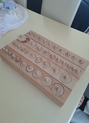 Montessori kulplu silindir