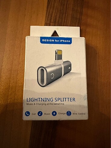 Beden Apple Lightining Splitter