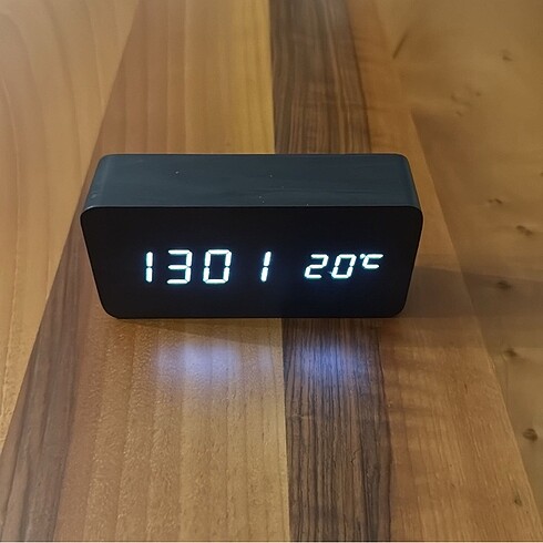 Led Işıklı Ahşap Saat & Termometre
