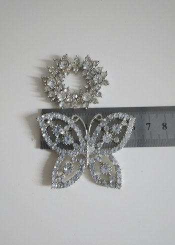 Taşlı Kelebek ve Çiçek - Görsel 2