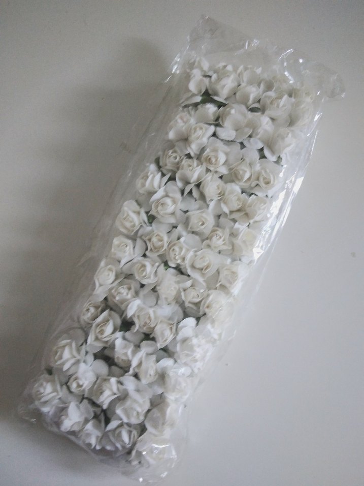 1 cm lik Beyaz Kağit Güller - Görsel 2