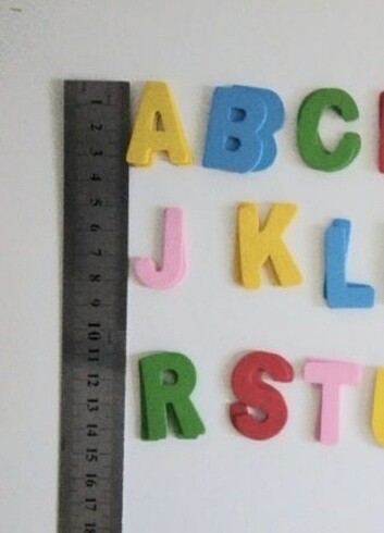  Renkli Ahşap Harfler 