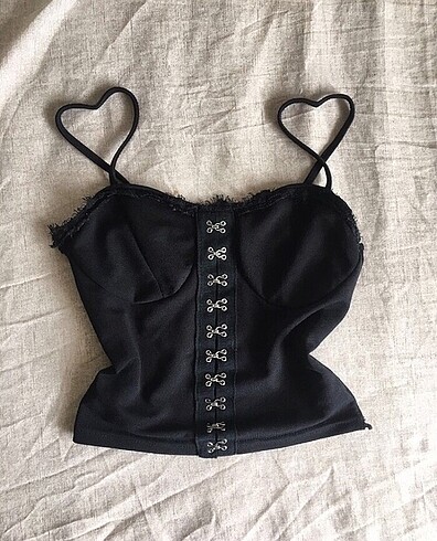 grunge goth crop