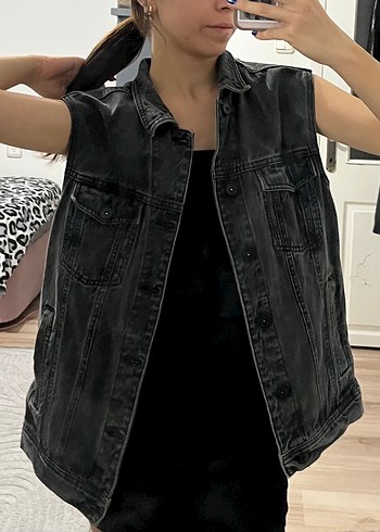 m Beden Siyah Düğmeli Kolsuz Denim Ceket
