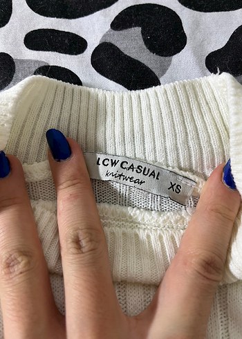 LC Waikiki Beyaz Örgü Balıkçı Yaka Kadın Kazak