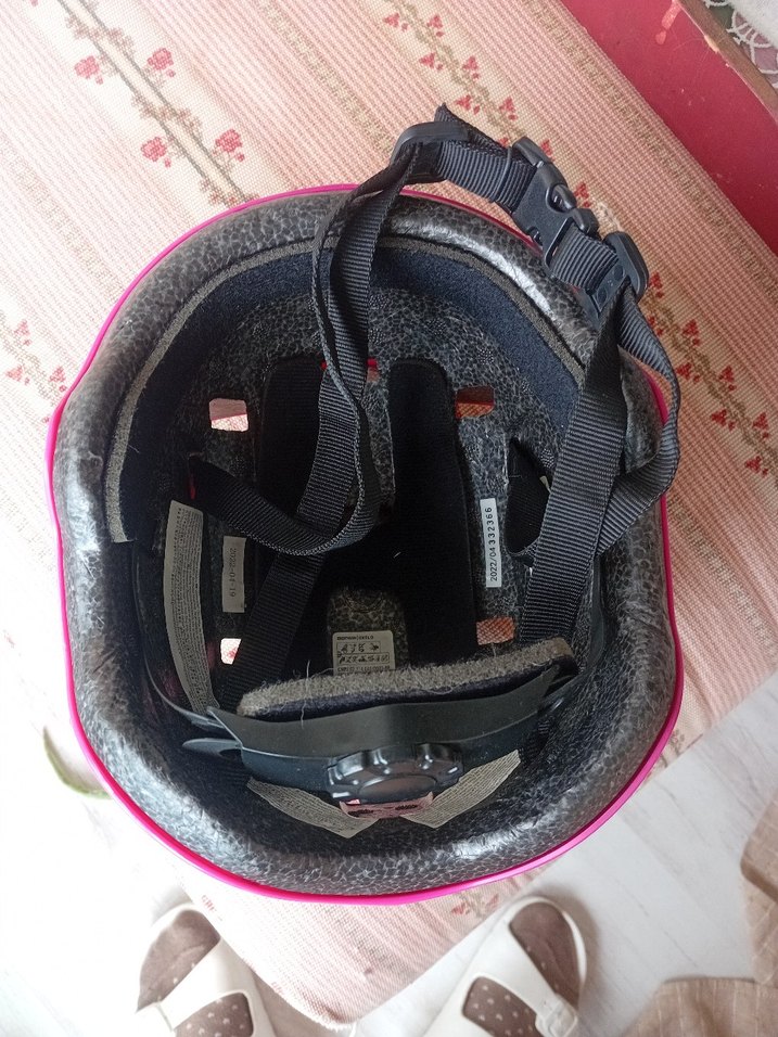 Pembe Renkli Bisiklet Kaskı Velcro Özellikli - Görsel 2