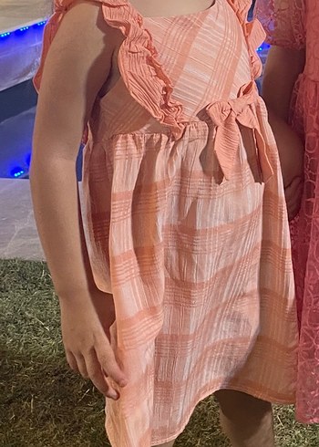 Pembe Fırfırlı Askılı Kız Elbisesi