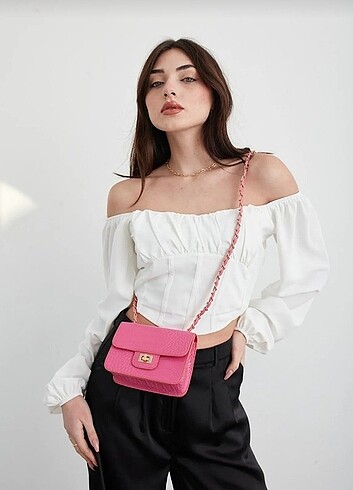 Pembe çanta 