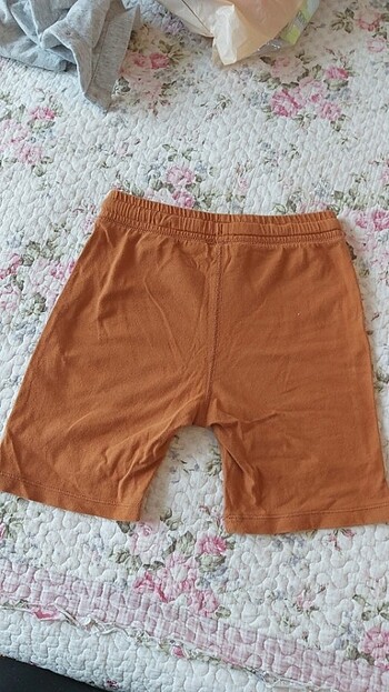 7 Yaş Beden H&M 100% pamuklu şort