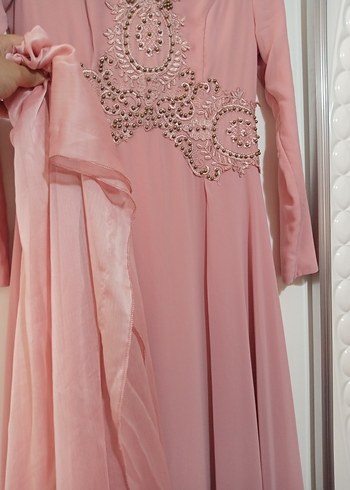 Pembe Uzun Kollu Nakışlı Abiye Elbise