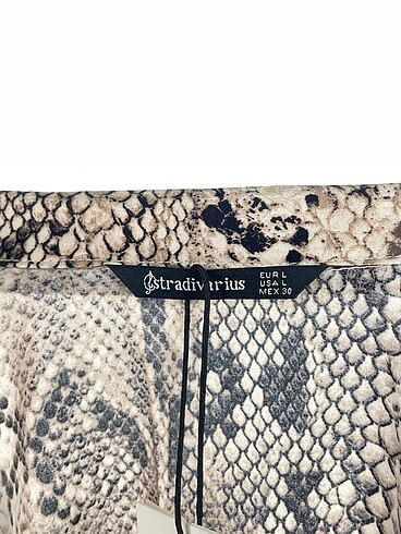 l Beden çeşitli Renk Stradivarius Bluz %70 İndirimli.