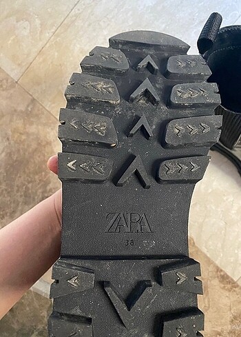 38 Beden siyah Renk Zara bot
