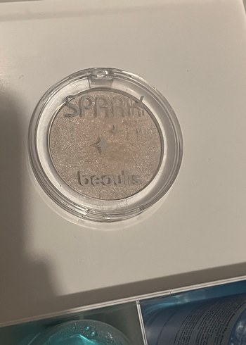 Bej Parlak Toz Makyaj aydınlatıcı - Görsel 2