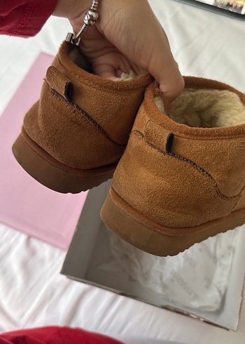 Diğer ugg modeli bot