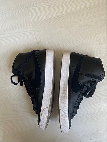 40 Beden siyah Renk Nike blazer mid 77