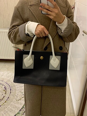 Calvin Klein Lacivert kol çantası