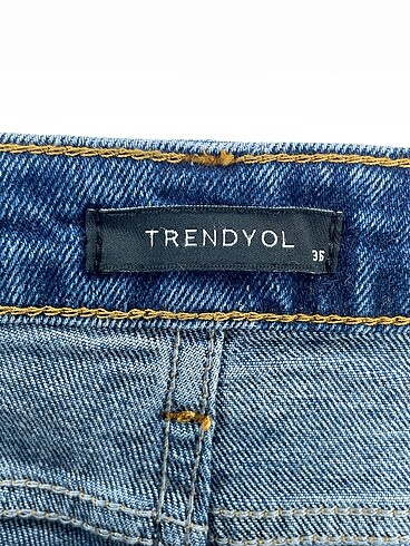 36 Beden lacivert Renk Trendyol & Milla Bermuda / Kapri %70 İndirimli.