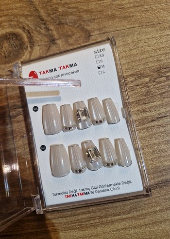 Beyaz Takma Tırnak Seti M Beden - Görsel 2