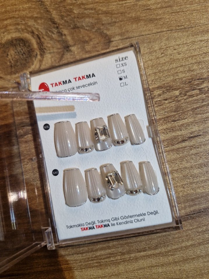 Beyaz Takma Tırnak Seti M Beden - Görsel 2