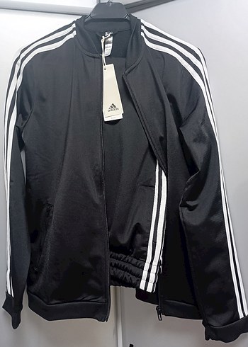 Adidas m