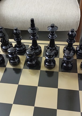 Büyük Çelik Taşlı Satranç Takımı - Görsel 4
