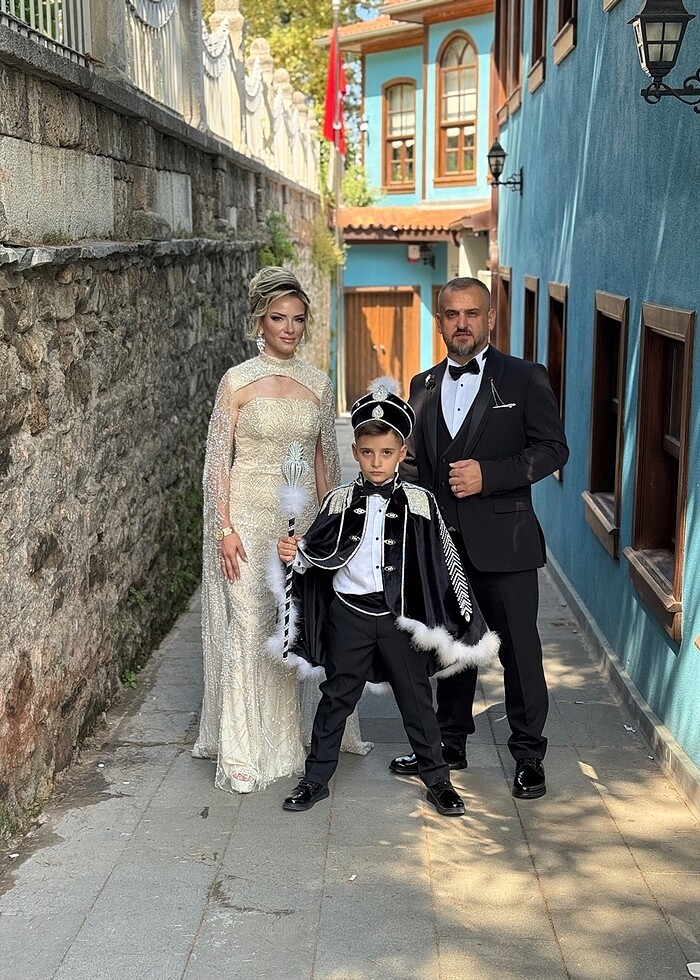 Abiye taşlı elbise - Görsel 3