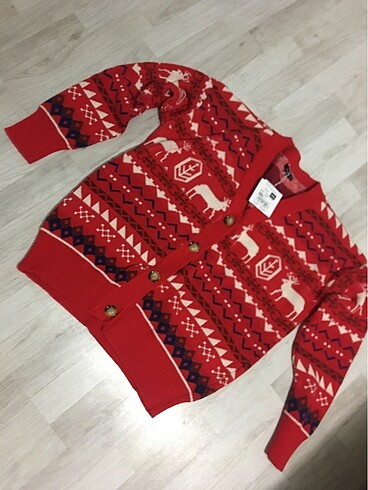 Kırmızı kışlık hırka - Görsel 2