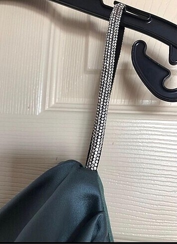 Zara Taş askılı abiye