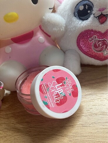 Çilekli lip scrub