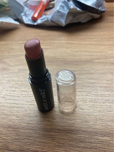 Wet n wild ruj