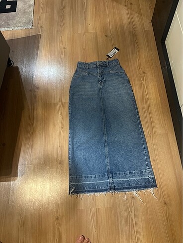 Trendyol milla 32 beden kot etek