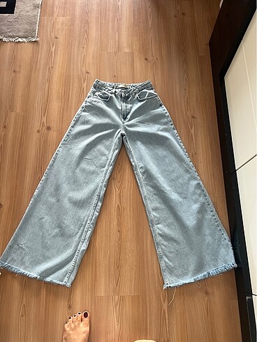 34 Beden mavi Renk Dilvin marka 34 beden kot pantolon yeni hiç kullanılmamış