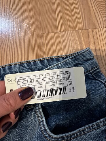 42 Beden mavi Renk Trendyol milla marka 42 beden kot pantolon ????