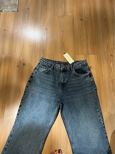 Trendyol & Milla Trendyol milla marka 42 beden kot pantolon ????