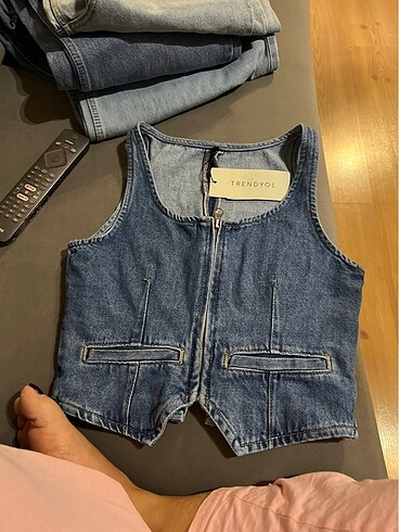 Trendyol milla marka kot crop 34 beden