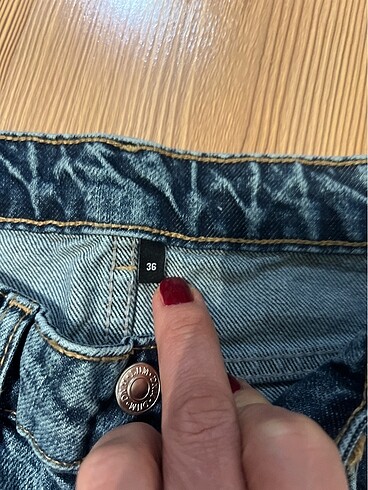 36 Beden Trendyol milla marka 36 beden hiç kullanılmamış kot pantolon ???