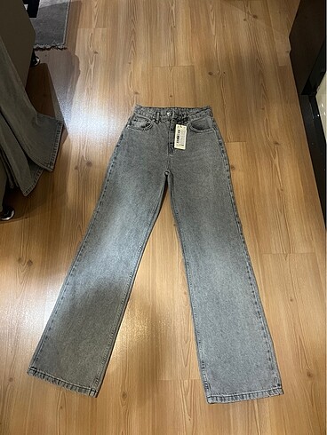Trendyol milla marka 34 beden gri renk kot pantolon ????