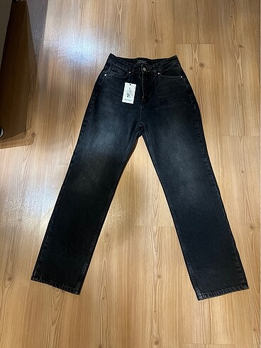 38 beden gri renk boru paça kot pantolon ????